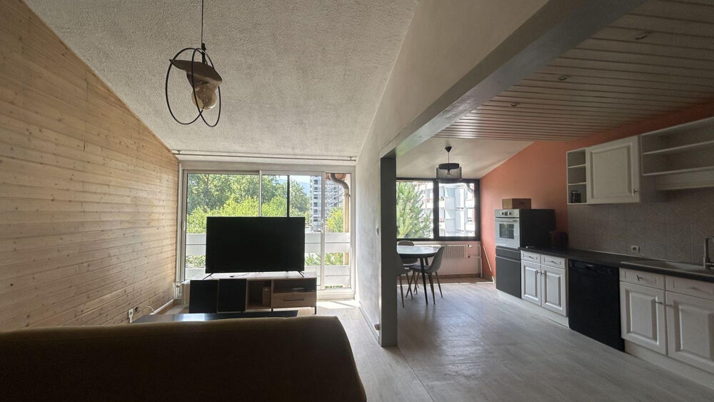 Location Appartement Colocation meublée – Grand T4 de 78 m² + Garage Annecy