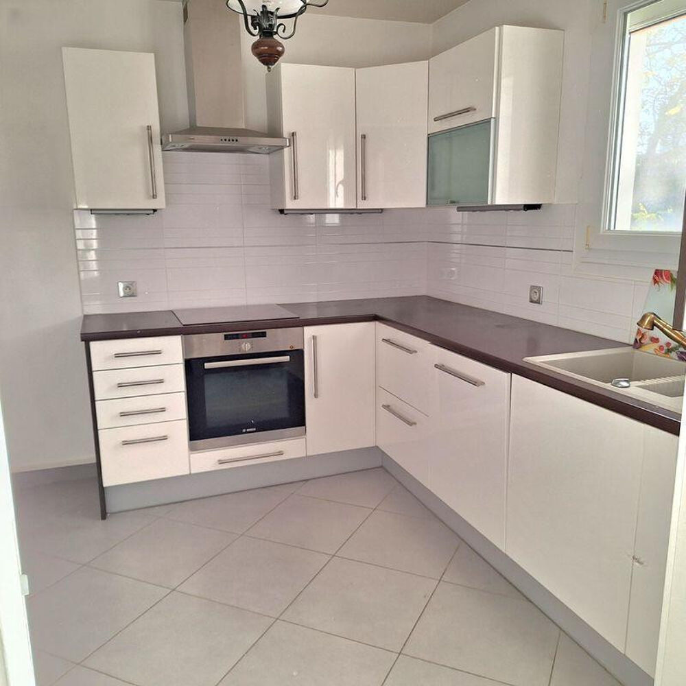 Location Appartement Appart T4 2 chambres, balcon, secteur calme proche Reims