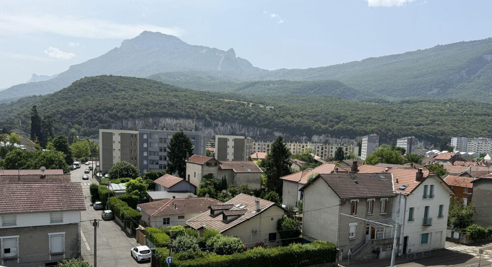 Location Appartement Fontaine superbe T3 meublé/tout équipé/bien situé Fontaine