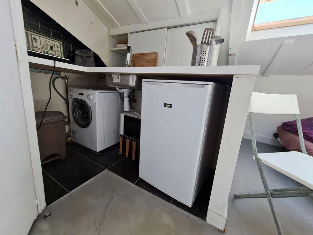 Location Appartement Loue studette de charme Montmartre Paris 18