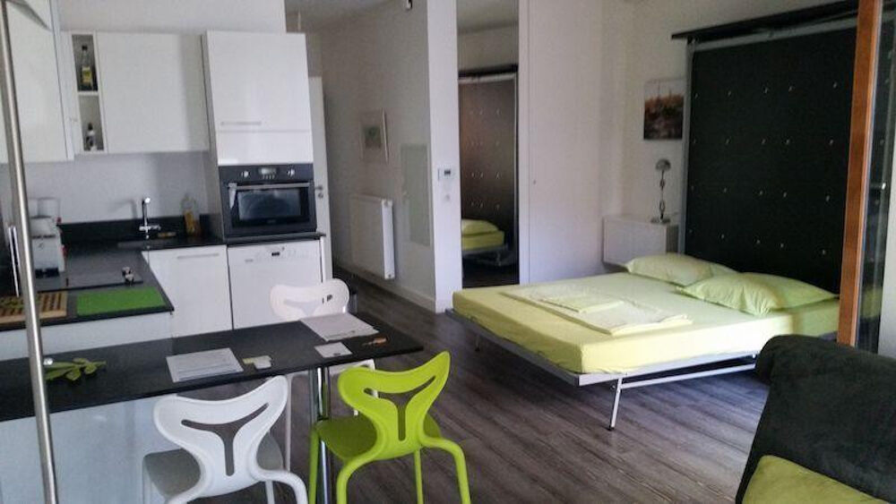 Location Appartement T1 bis meublé de standing avec loggia centre BDX. Bordeaux