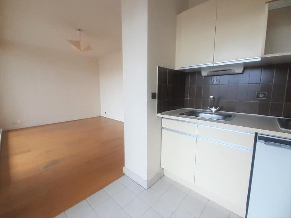 Location Appartement Studio avec balcon à louer Paris 15ème Paris 15
