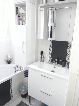  Appartement à louer 3 pièces 74 m²