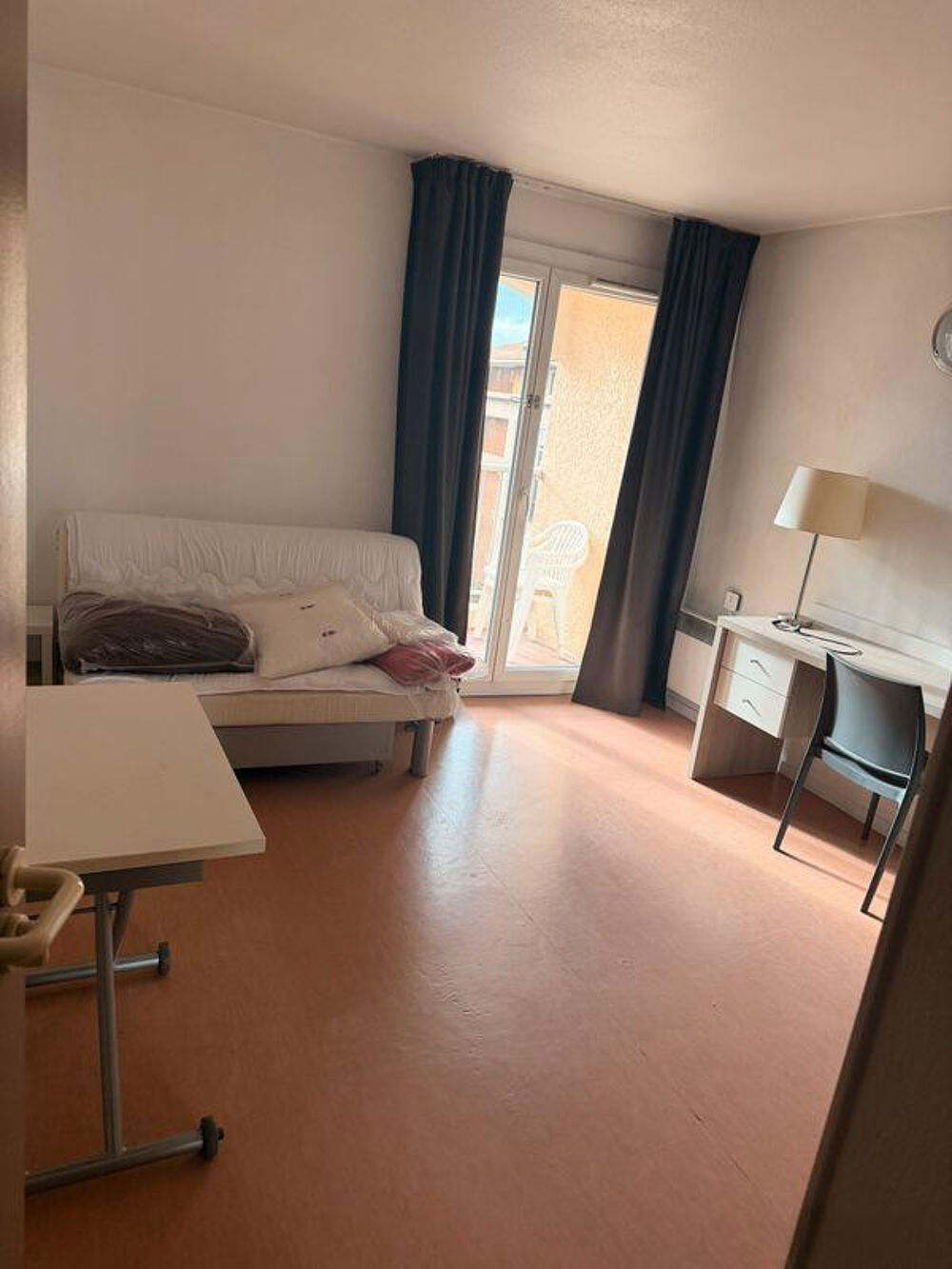 Location Appartement Studio équipé et meublé 22m² avec balcon Aix-en-provence