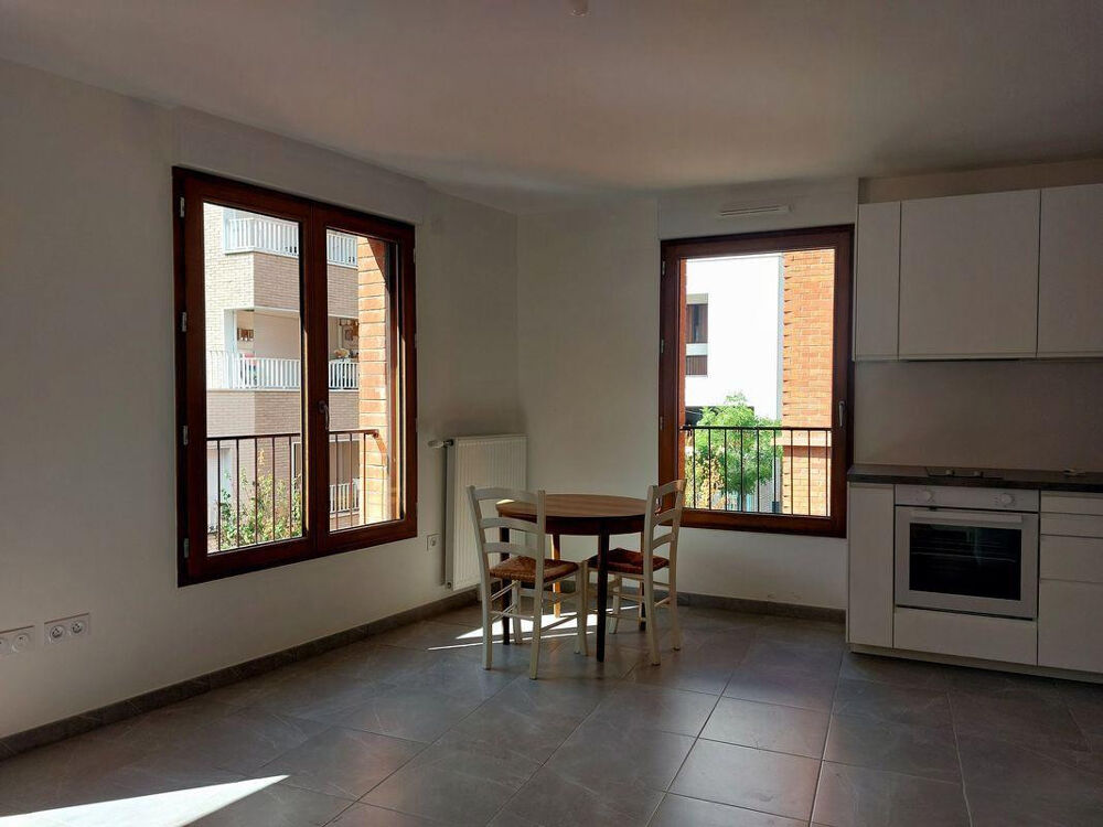 Location Appartement Location studio neuf 26 m2 Pantin