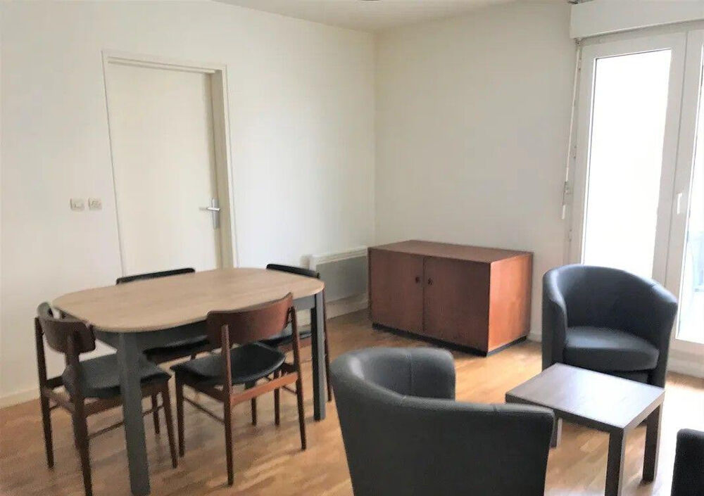 Beau F2 40m² meublé avec grand balcon