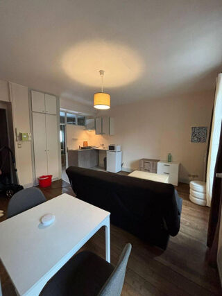 Appartement à louer 1 pièce 24 m²