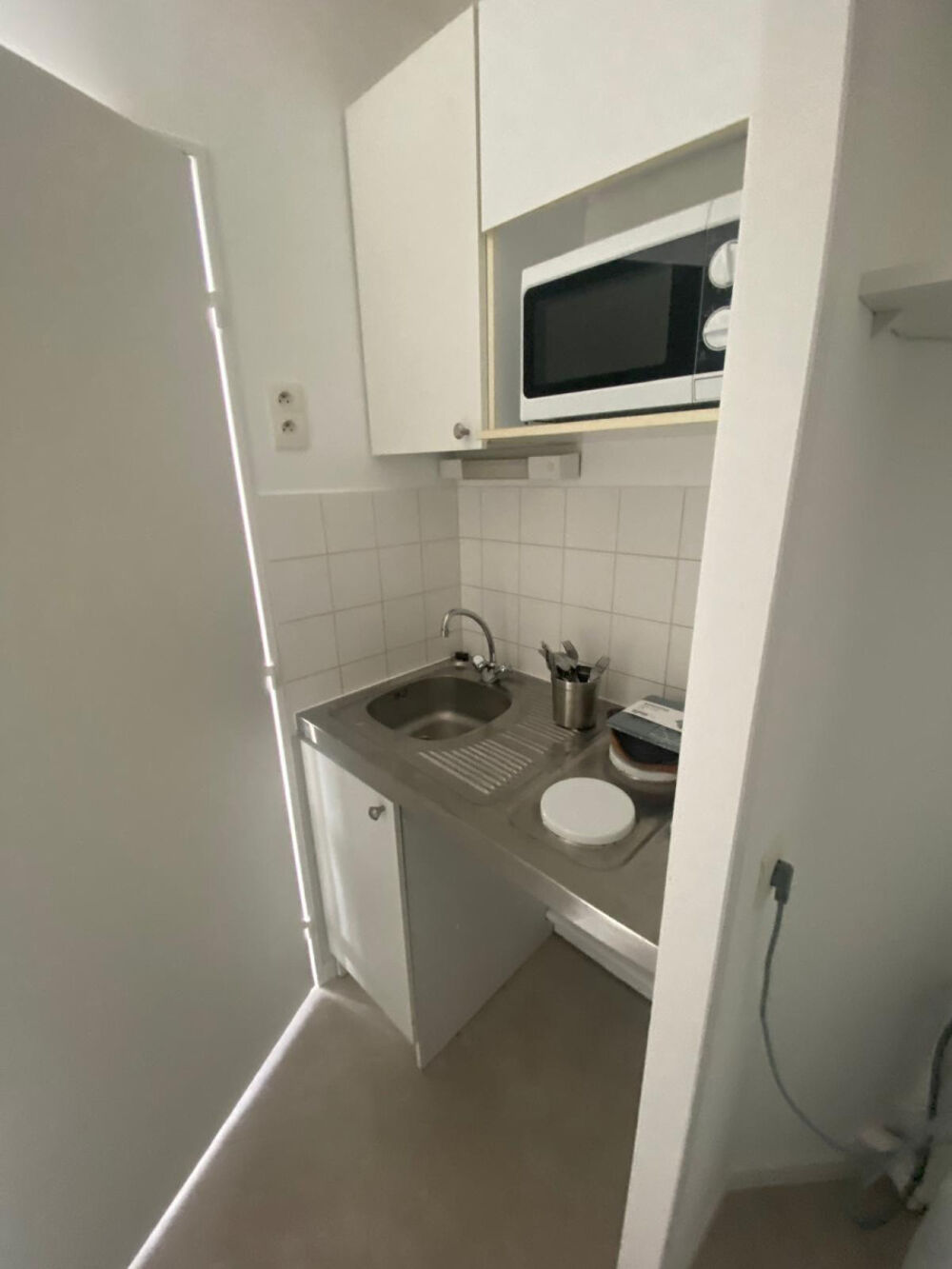 Location Appartement Studio meublé lumineux à 2 pas du centre ville Tours
