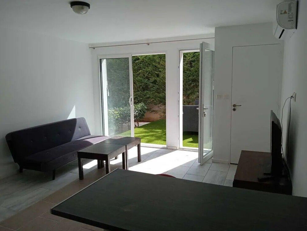Location Appartement Superbe 2P meublé 50m² avec jardin Montolivet Marseille 12