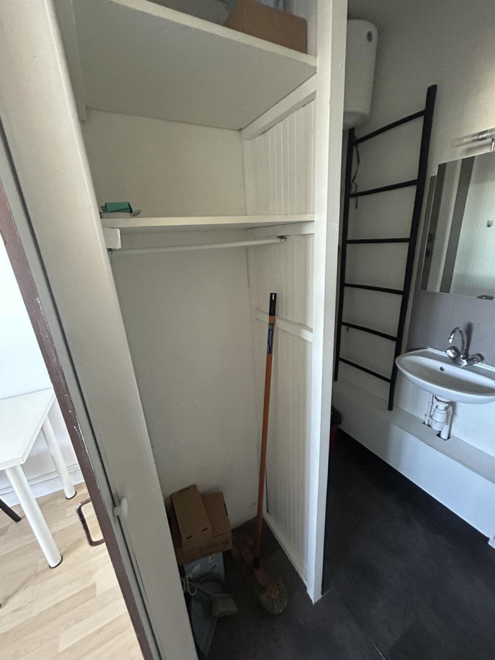Location Appartement Studio meublé fonctionnel 15m² proche fac de droit Rennes