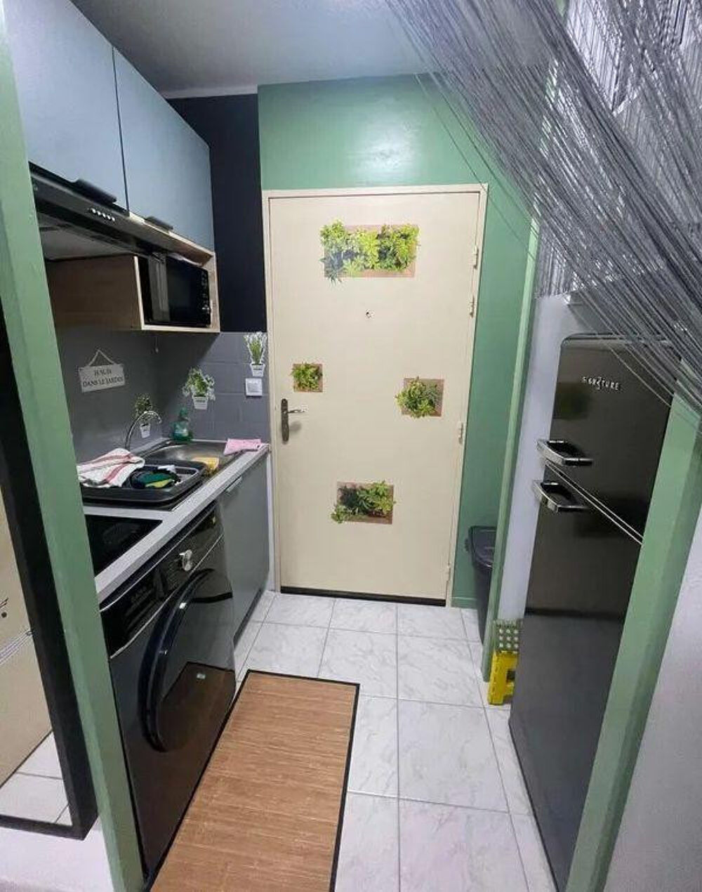Location Appartement Beau studio 19m² meublé quartier République Nantes