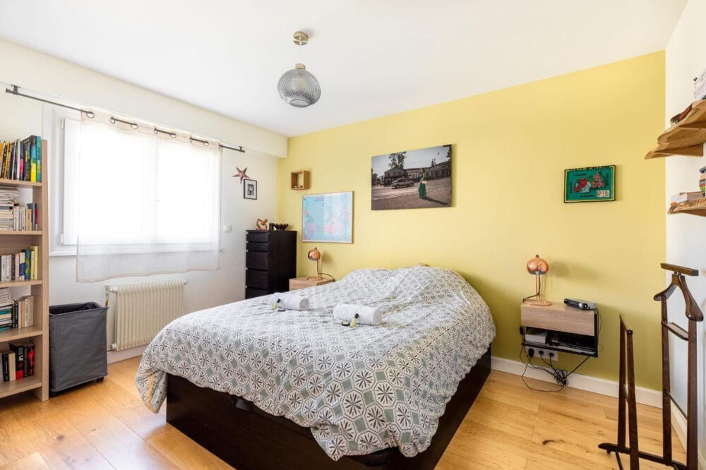 Location Appartement 3 pièces 65 m2 - Grand appartement cosy 18eme Paris 18