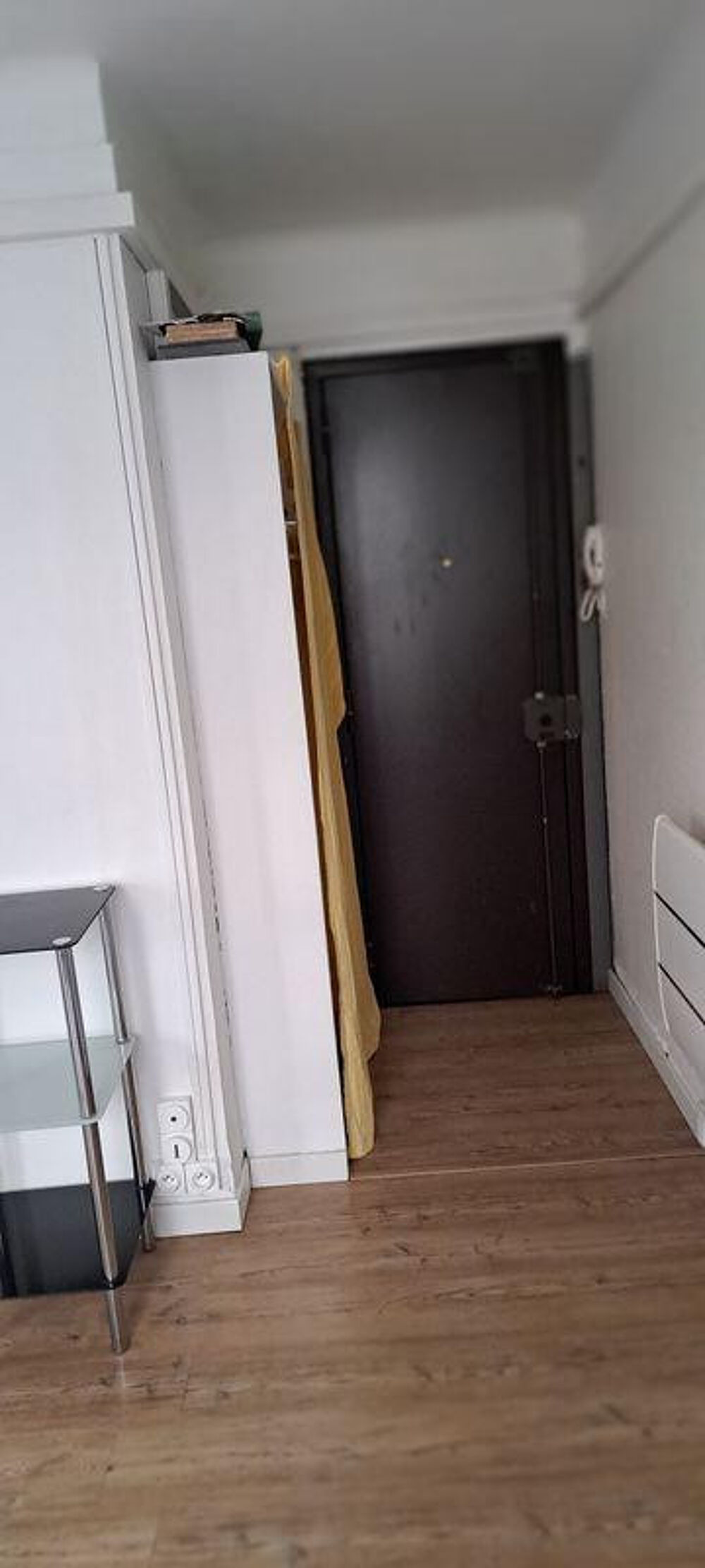 Location Appartement Location studio non meublé Marseille 8