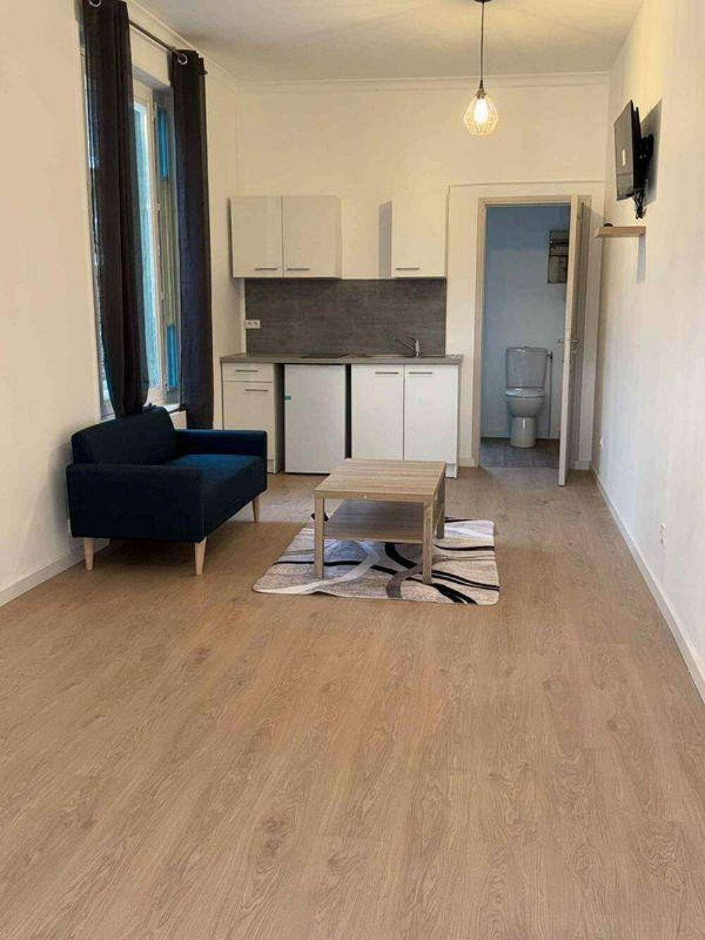 Beau studio meublé 25m² au coeur du 8?