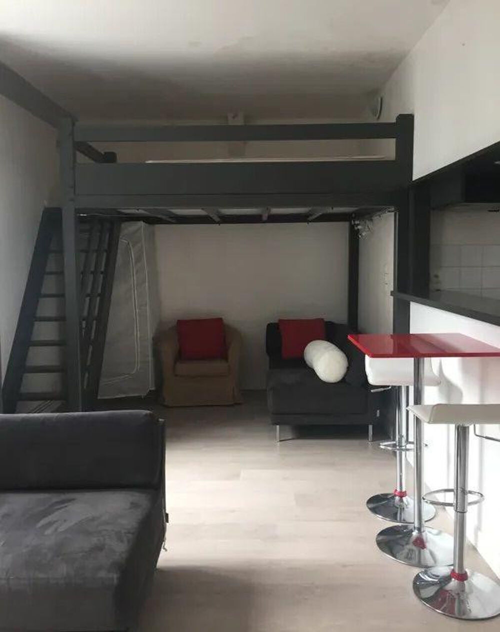 Location Appartement Beau F1 de standing meublé 36m² Rouen