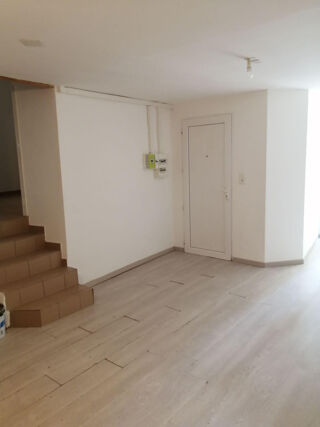  Appartement à louer 2 pièces 37 m²