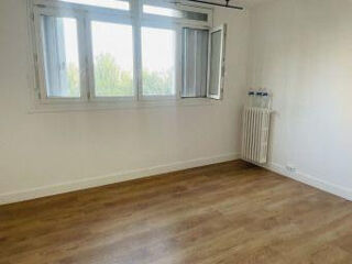  Appartement à louer 2 pièces 40 m²