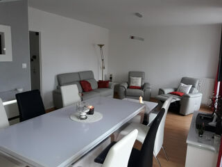  Appartement à louer 3 pièces 74 m²