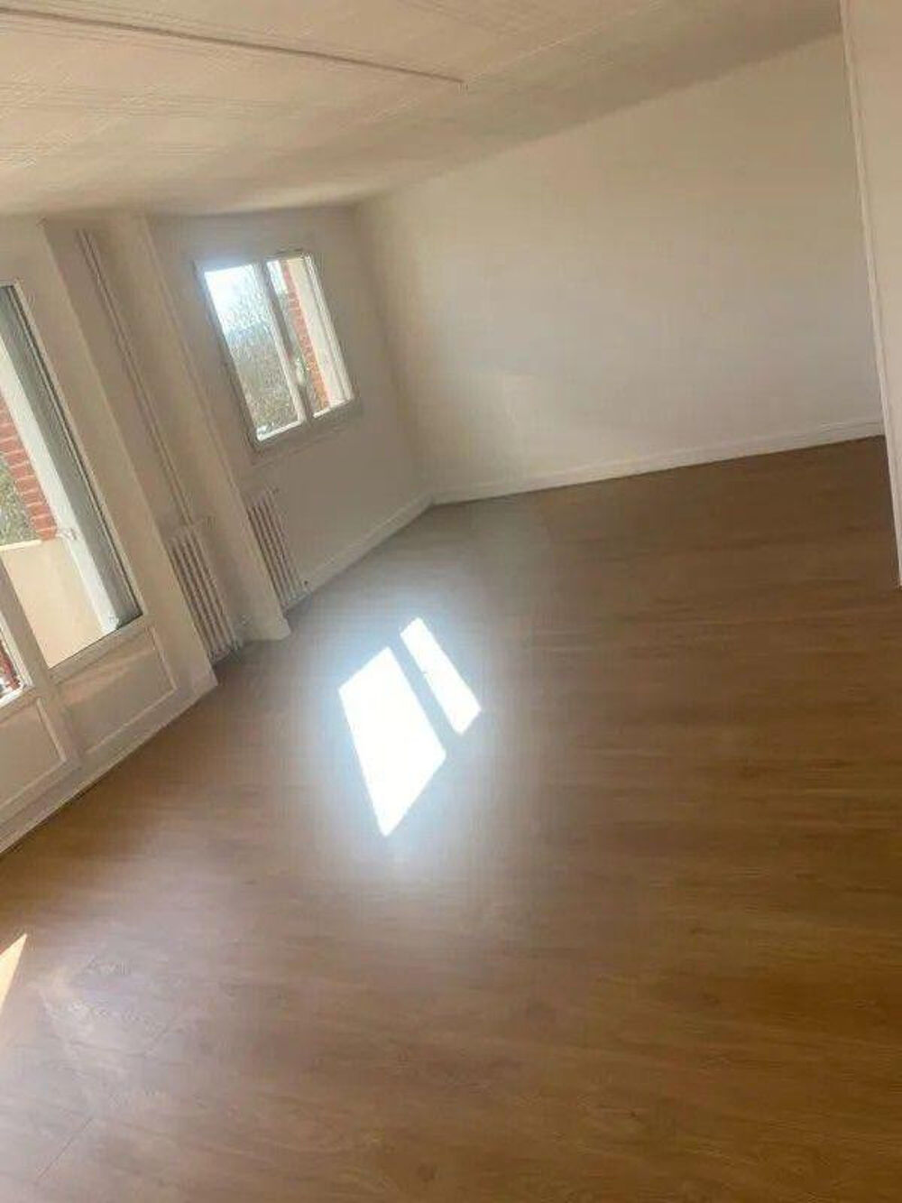 Location Appartement Beau 3P 58m² avec balcon quartier Warabiot Morangis