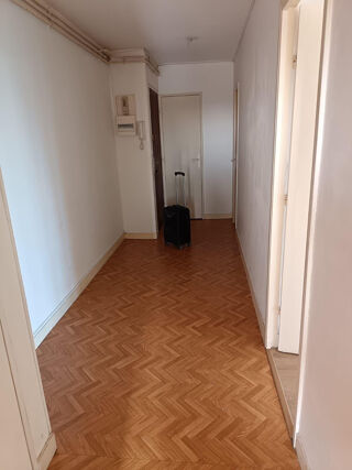  Appartement à louer 3 pièces 69 m²