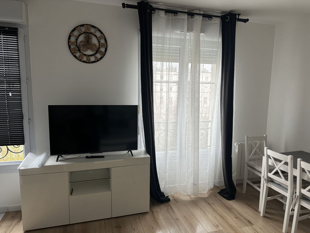 Location Appartement F2 meublé 40 m²  Serris  Proche commerces et RER A Serris