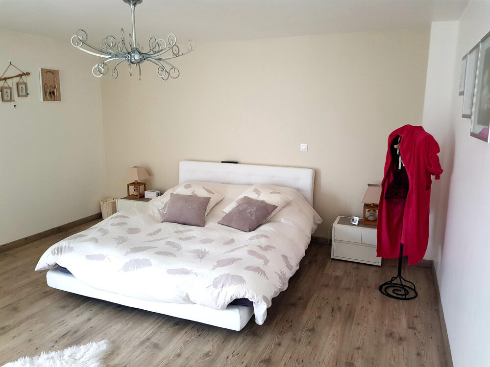 Maison 6 pièces 206m2
