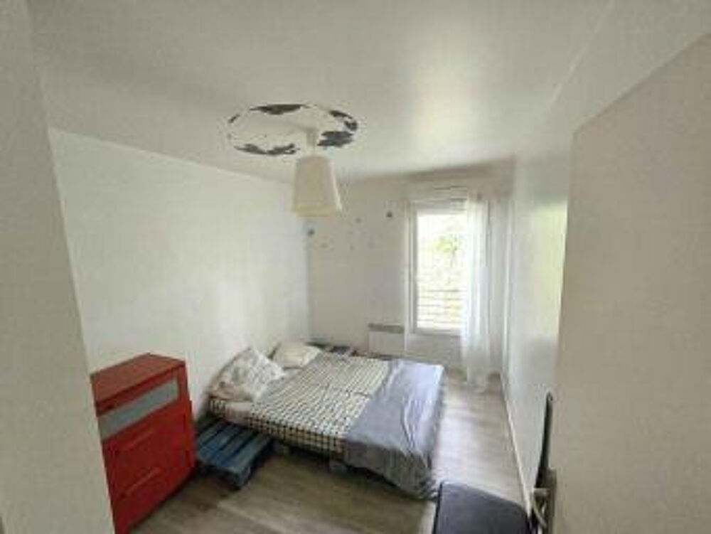 Location Appartement Colocation dans grand appartement Saint-denis