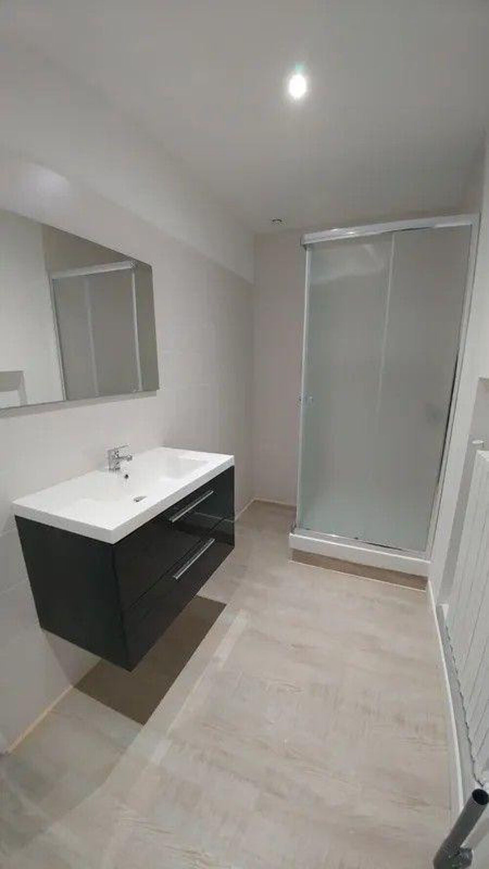 Location Appartement Grand T3 40m² près de la place Jacquard Saint-Étienne