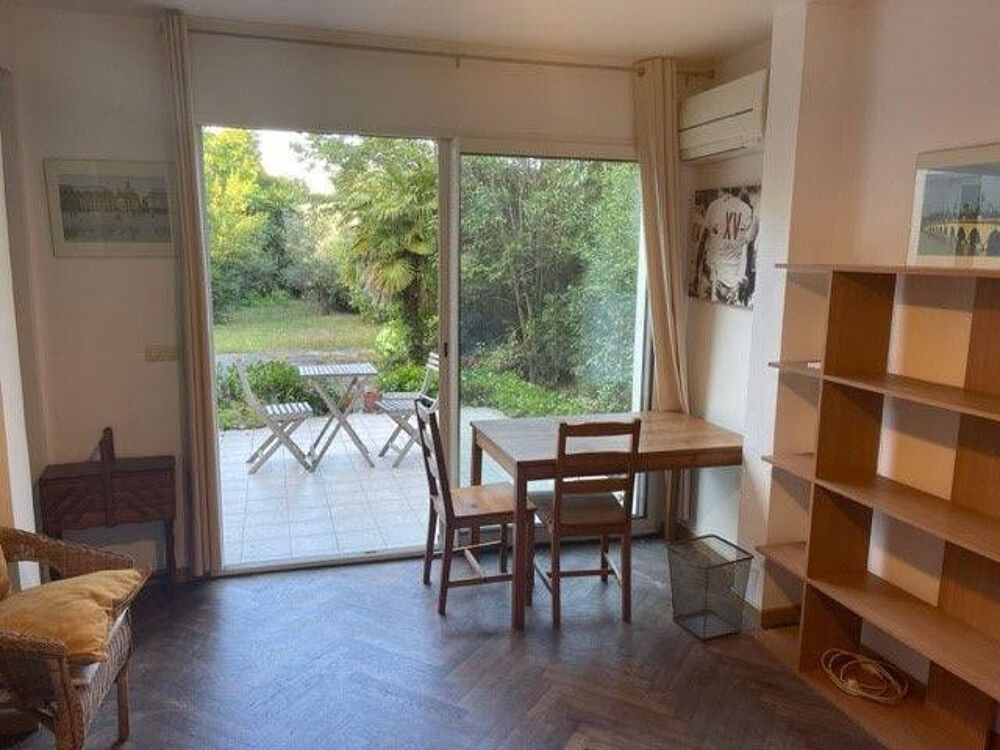 Location Appartement T1 avec terrasse sur jardin calme sans vis à vis Bordeaux