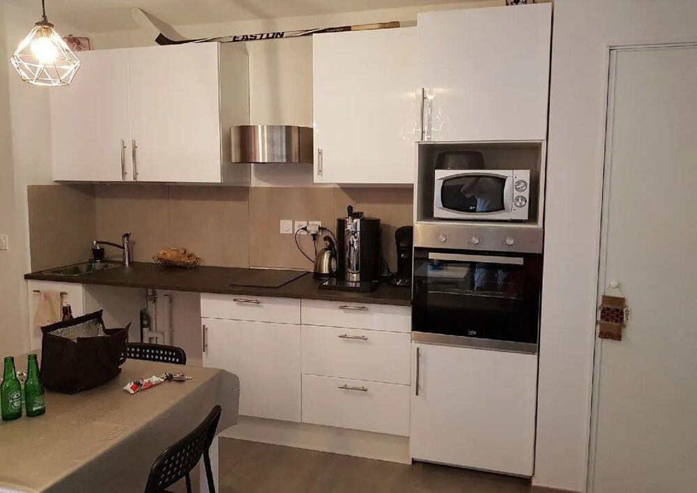 Location Appartement Beau T2 44m² avec terrasse 7m² résidence récente Grenoble