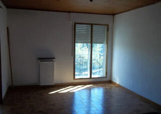  Appartement à louer 5 pièces 72 m²