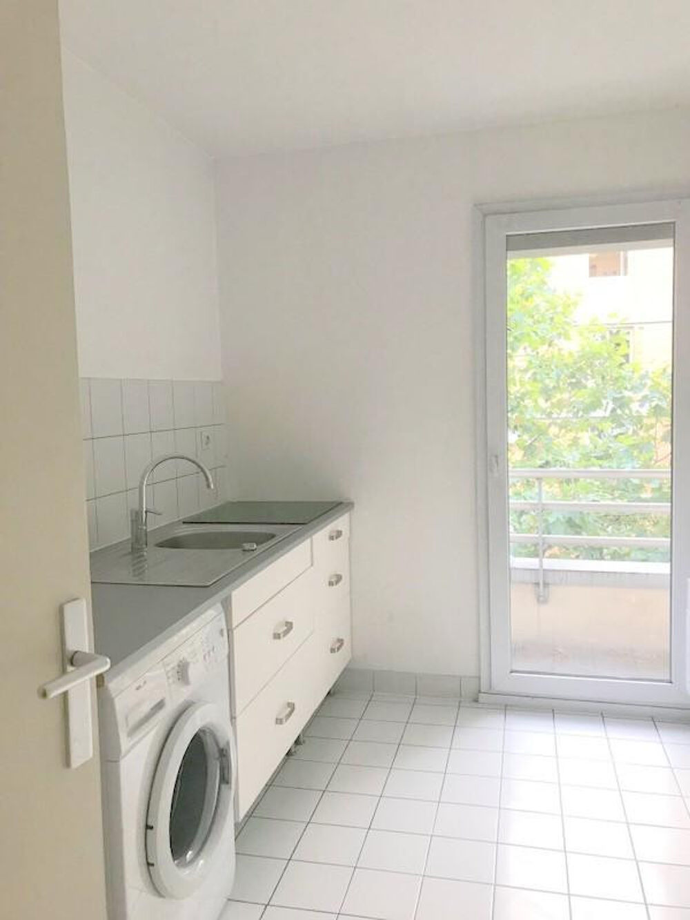 Location Appartement Location grand deux pièces Ourcq Paris 19