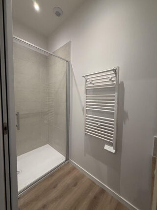  Appartement à louer 2 pièces 50 m²
