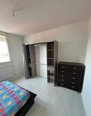  Appartement à louer 2 pièces 45 m²
