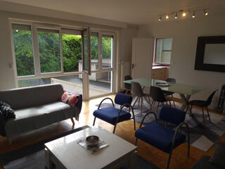 Appartement à louer 5 pièces 90 m²