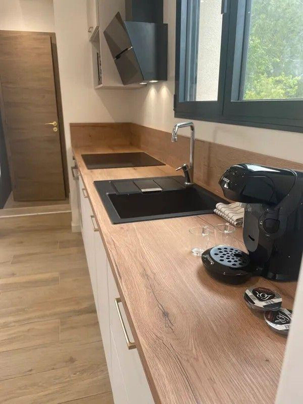 Location Appartement Studio neuf climatisé avec terrasse meublé 27m² Aix-en-provence