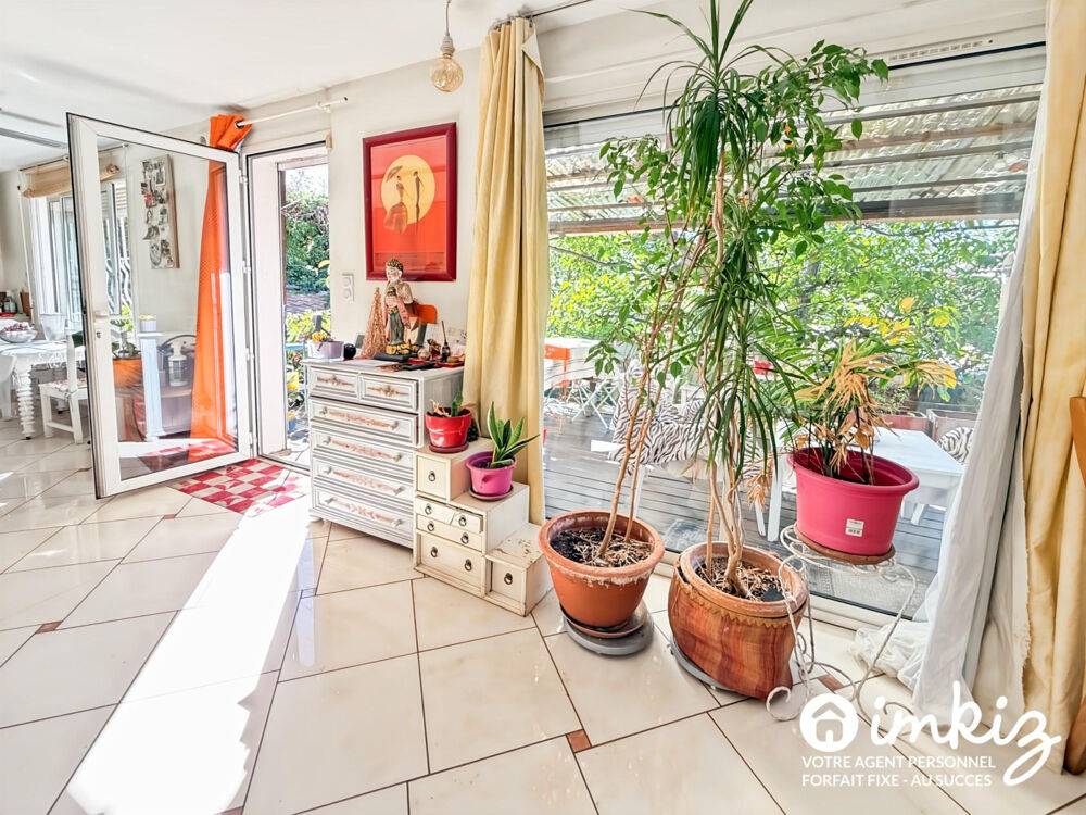 Vente Appartement Bas de villa T3/4 jardin, terrasse, dépendances Marseille 12