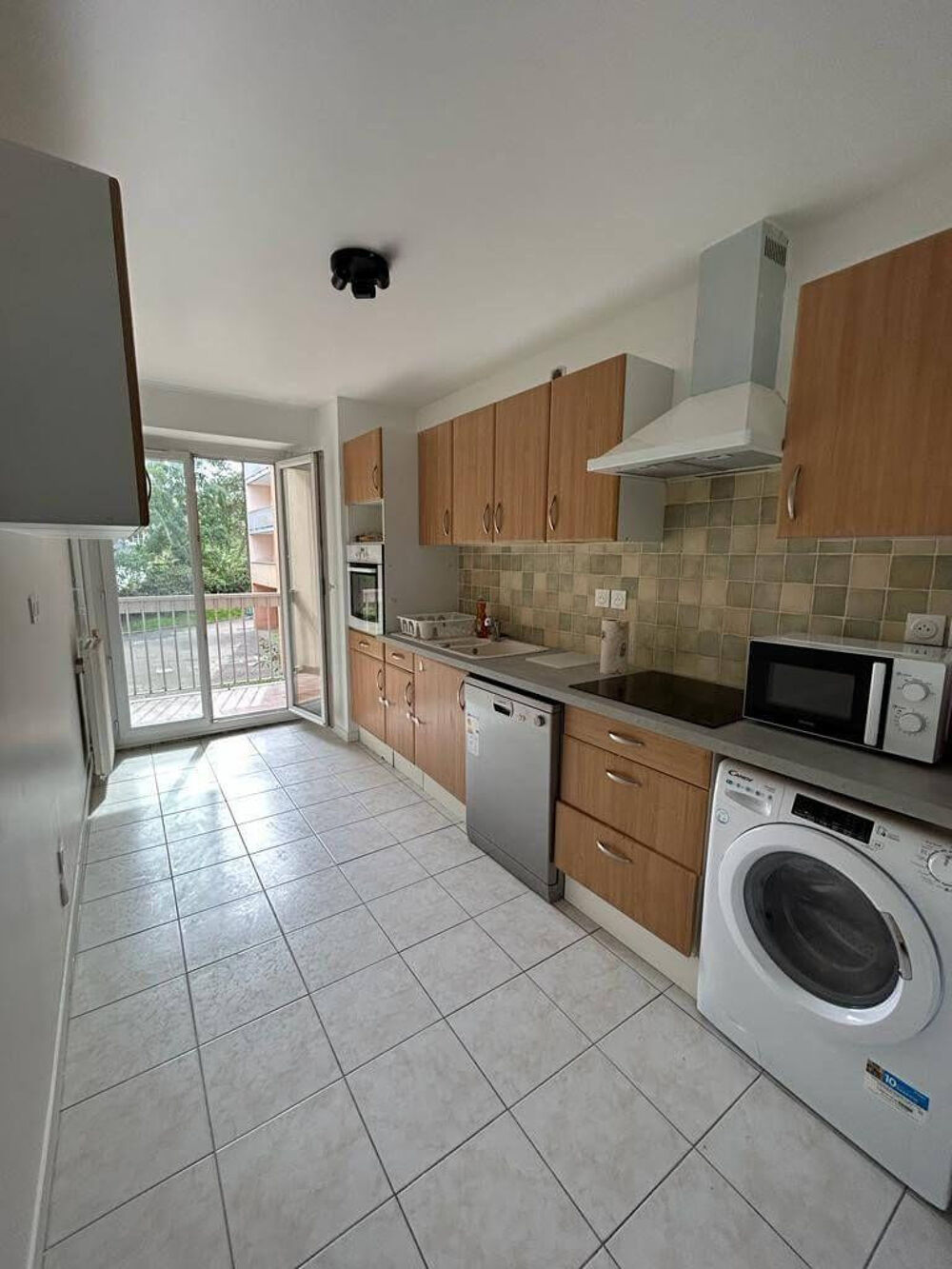 Location Appartement Chambre dispo dans belle coloc à Evry Évry-courcouronnes