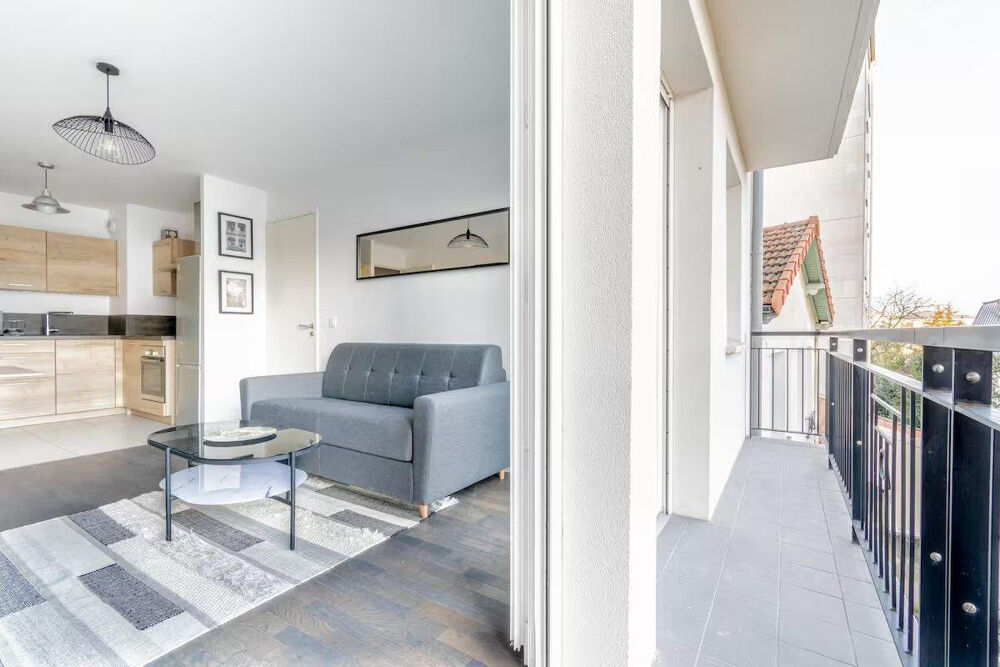Location Appartement Superbe 2P 44m² lumineux fonctionnel avec balcon Puteaux