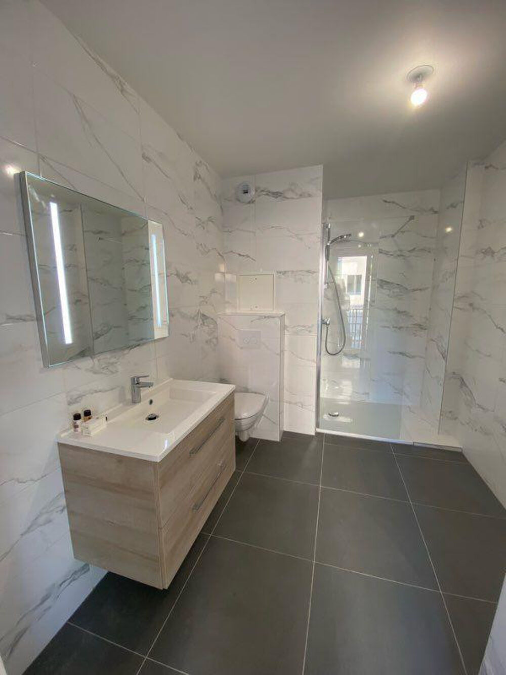 T2 neuf balcon parking 38m2 Résidence de standing