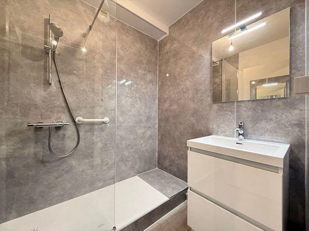 Location Appartement Beau T2 résidence sénior - centre-ville Bordeaux