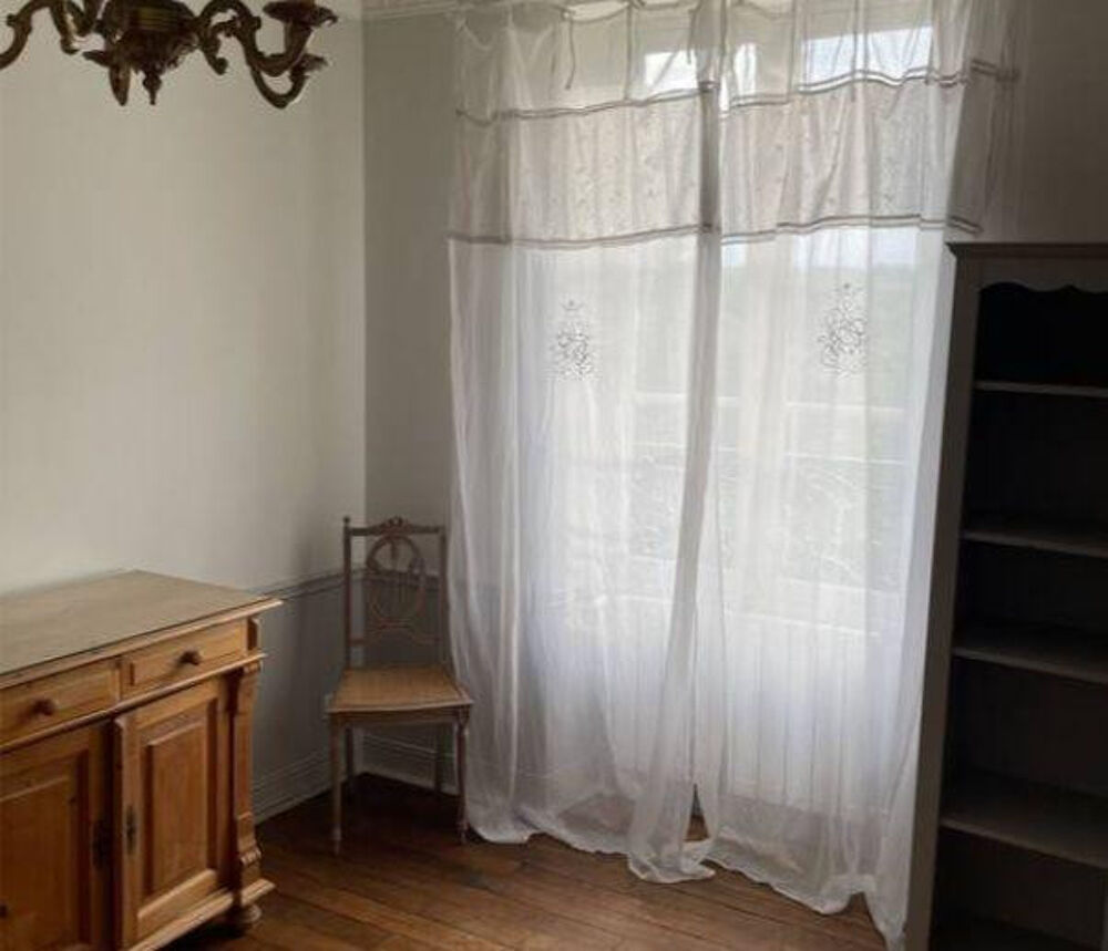 Location Appartement Très belle maison avec grands espaces communs Nesles-la-vallée