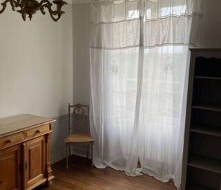  Appartement à louer 1 pièce 200 m²