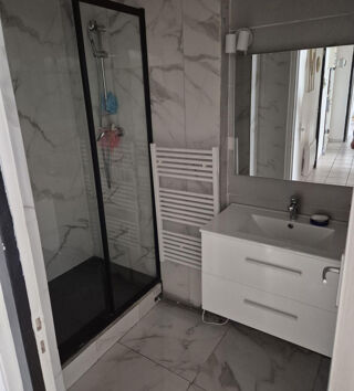  Appartement à louer 1 pièce 70 m²