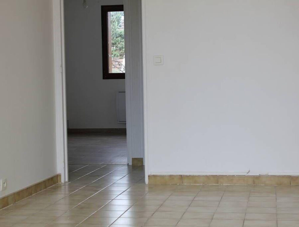 Location Appartement Beau 2 pièces refait à neuf 38 m² à Gagny Gagny