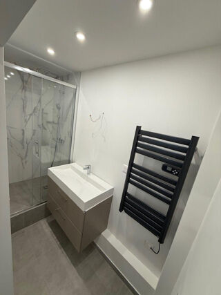  Appartement à louer 2 pièces 45 m²