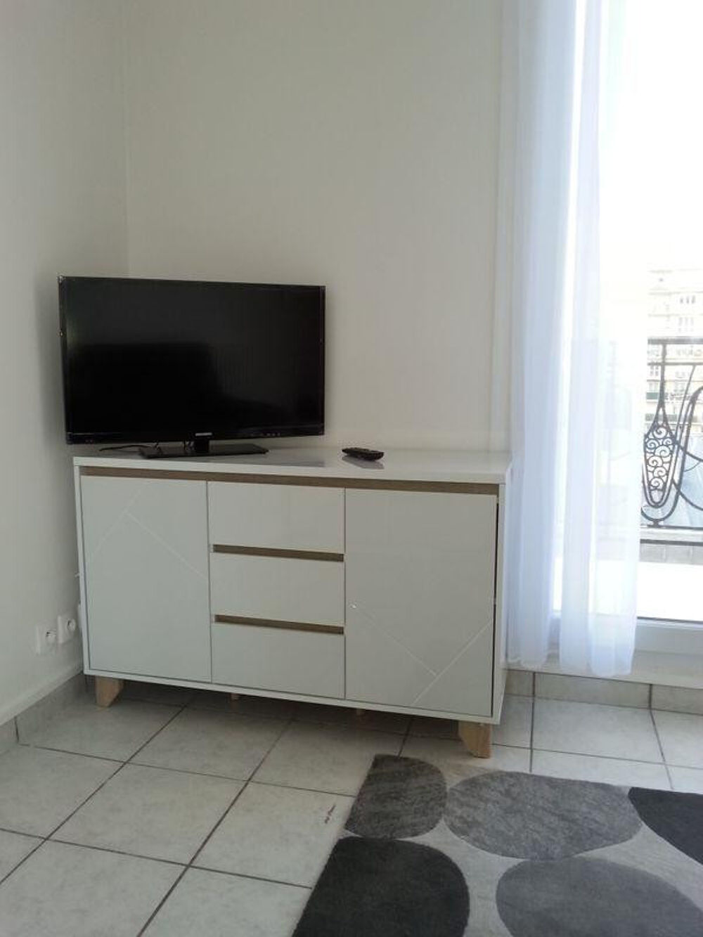 Location Appartement STUDIO 17M2 avec petite terrasse La garenne-colombes