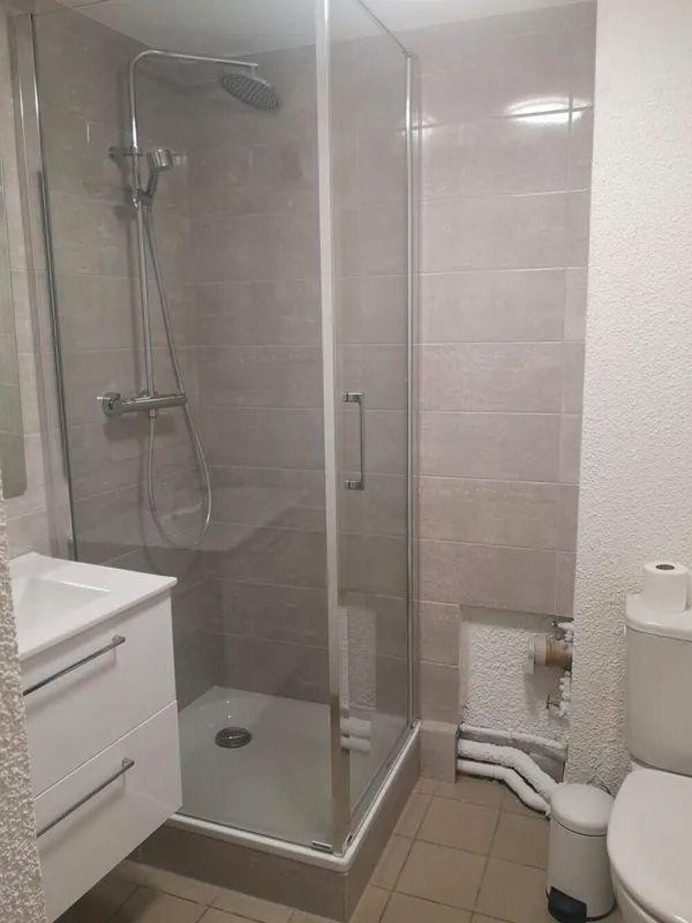 Location Appartement Beau studio hyper centre 14,5M² Strasbourg Strasbourg
