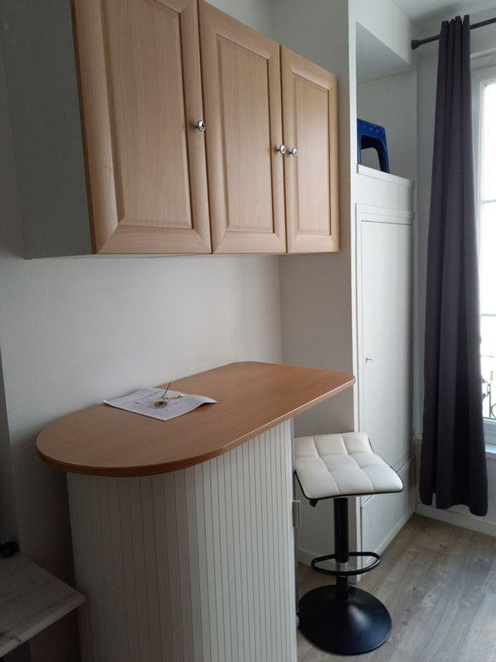 Location Appartement Studio meublé à louer Paris 17