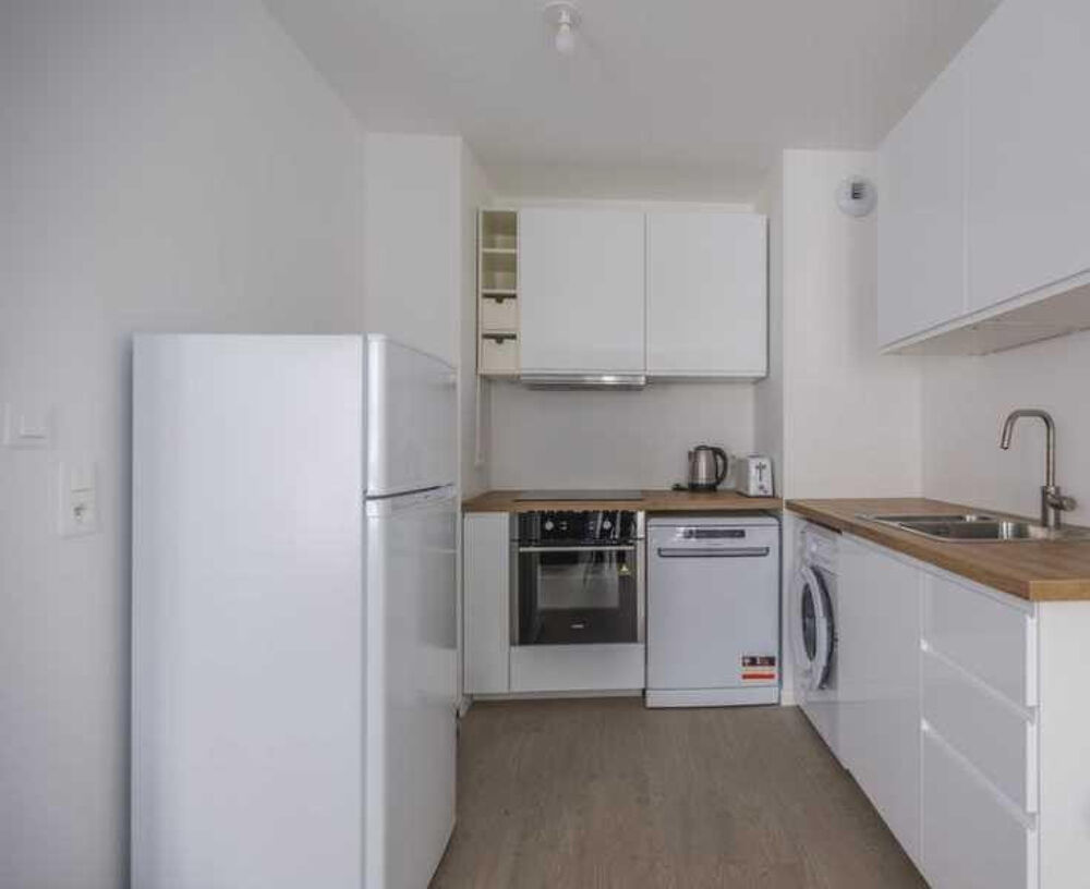 Location Appartement Location d'un T2 meublé Rue Bobby Sands St Denis Saint-denis